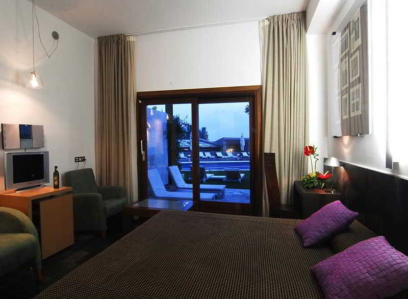 Hotel Boutique Mas Passamaner La Selva del Camp Bilik gambar